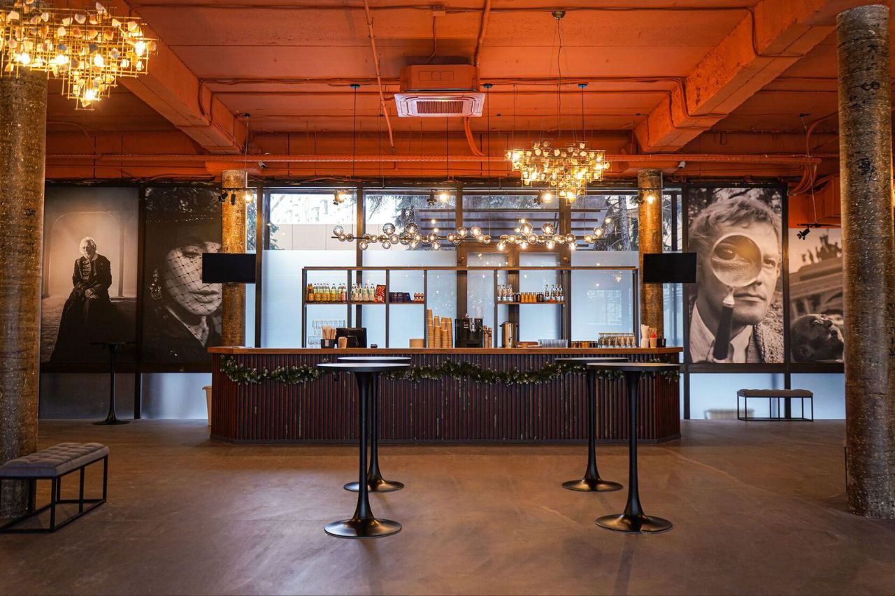 Фото площадки Просторный театр в Хамовниках, для ваших важных событий! : главное